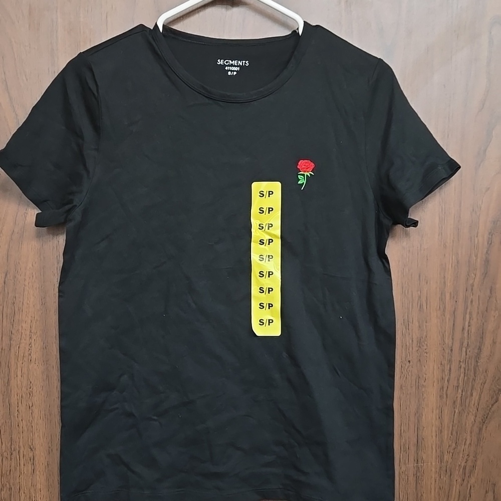 Segments Size S Black Crew Neck T-Shirt With Embroidered Rose